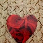 Red Roses wooden heart deco..