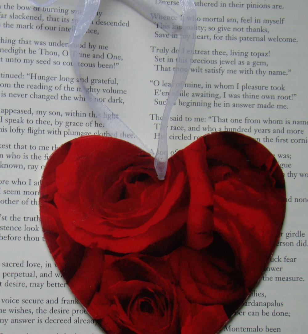 Red Roses wooden heart decoration