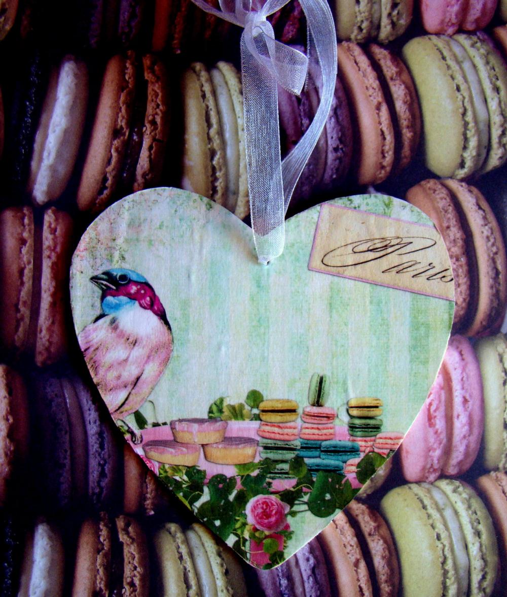 Wooden Heart with bird and macaron design